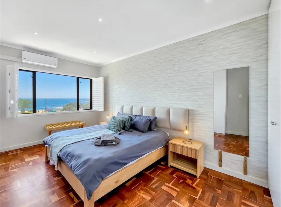 2 Bedroom Property for Sale in Three Anchor Bay Western Cape